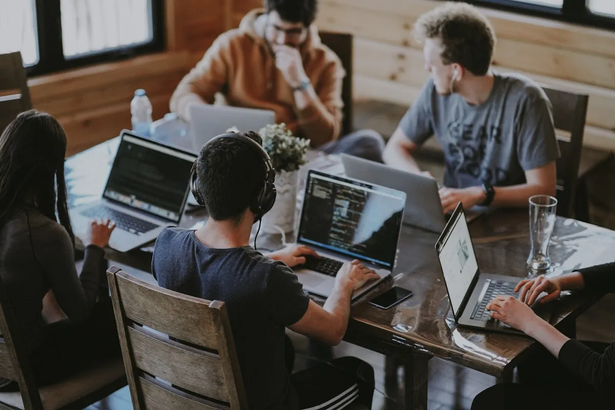 Análisis de experiencia laboral y optimización de currículum